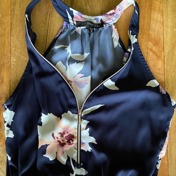 Lightweight blue floral Dynamite romper, size XS - Picture 3 of 5